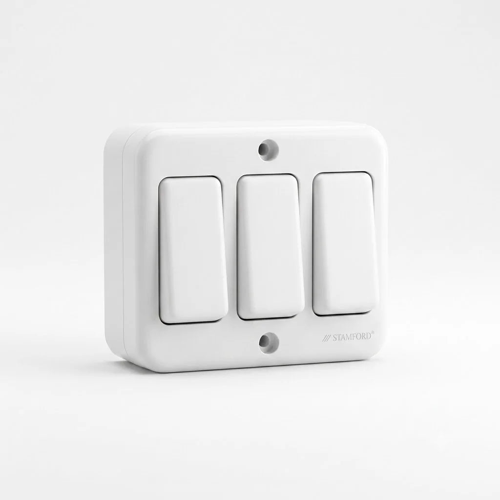 Interruptor Triple 9/32 Sobrepuesto Stanford - 2